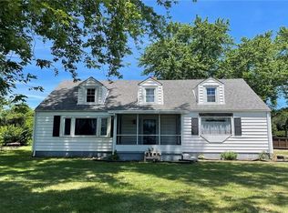 288 E Main St, Warrensburg, IL