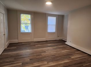 27 Conklin St #1, Poughkeepsie, NY 12601