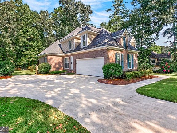 4th image of 106 Fairways Dr