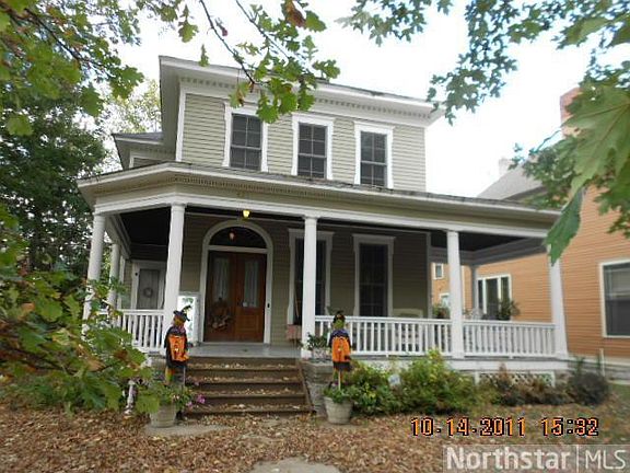 3rd image of 421 Holly Ave