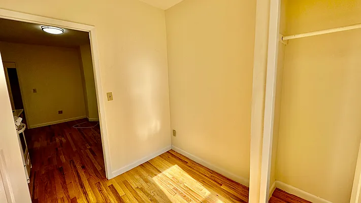 Rented by HOLTON REAL ESTATE INC. | media 12