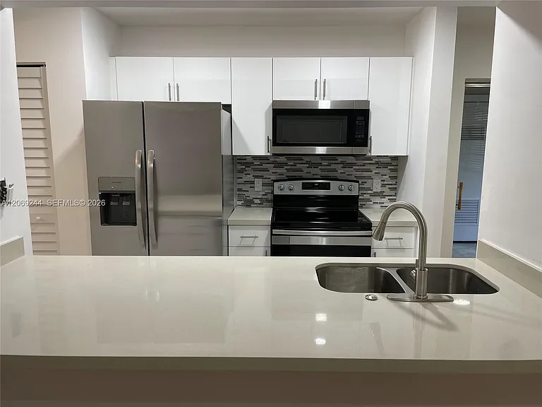 15325 SW 106th Ter #618 — Photo 8