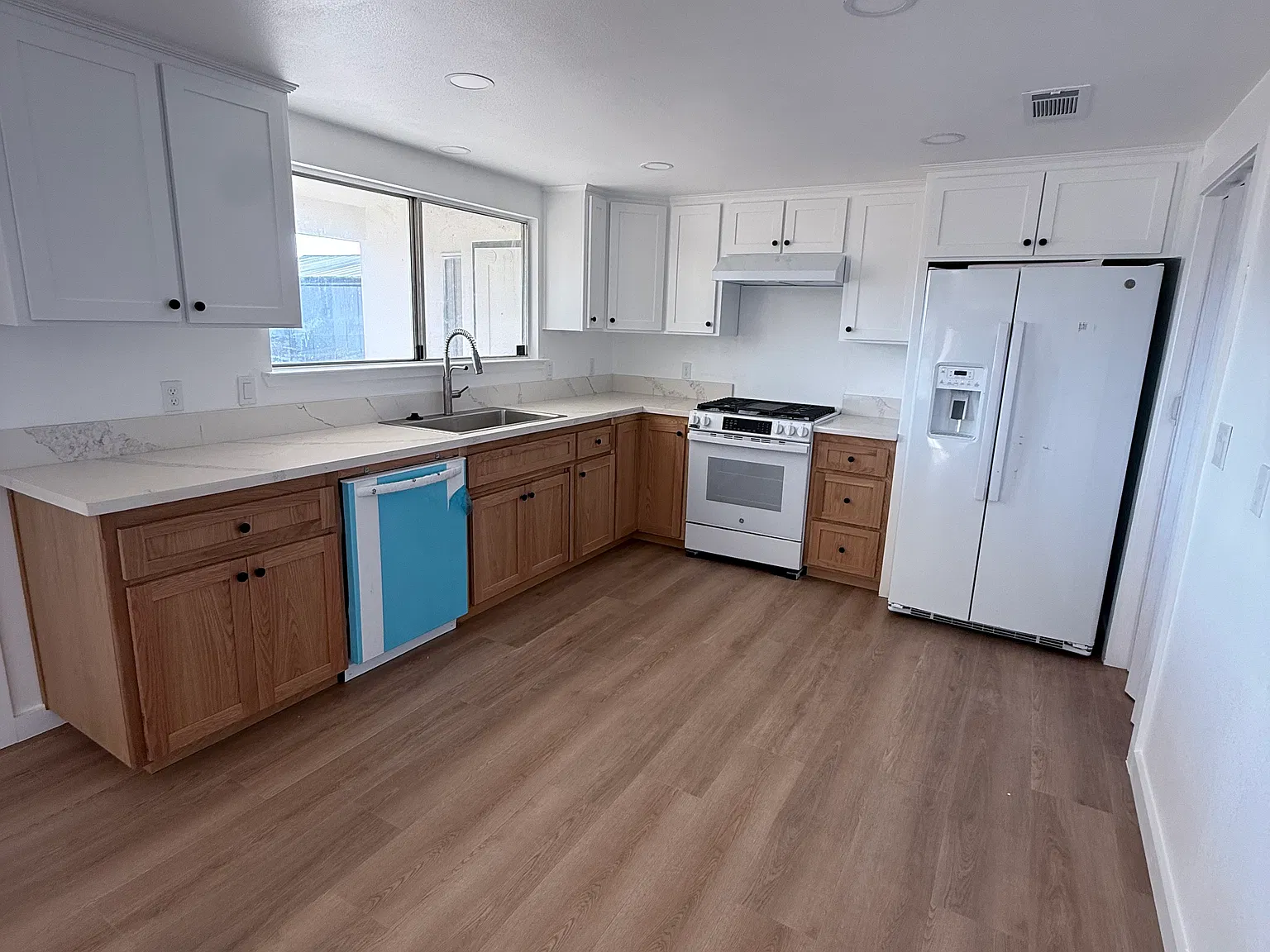 3 bed, 1750 sqft, $2,800 — Photo 2