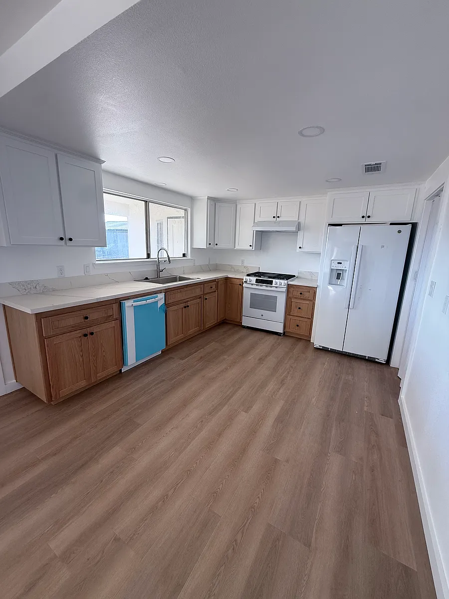 Building Photo - 21412 Road 244 #A