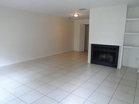 3rd image of 2521 NW 62nd Pl