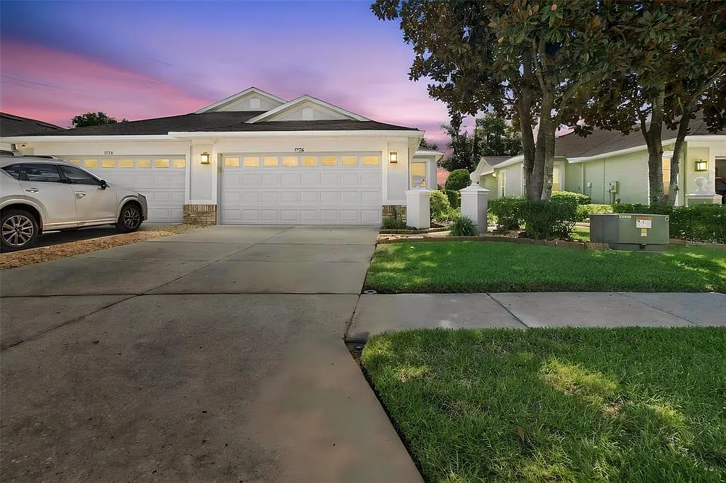 3 bed, 2.0 bath, 1820 sqft, $2,300 — Photo 1