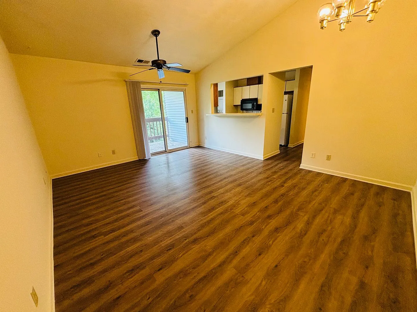 3 Bedroom 2 Bath Condo — Photo 2