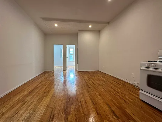 Rented by Coda Real Estate NYC | media 17