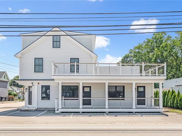 44 Williams Ave #Penthouse, Mystic, CT 06355