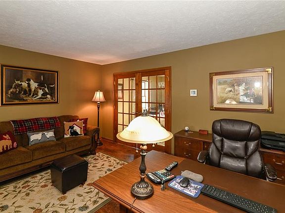 5th image of 4575 Lisa Ln