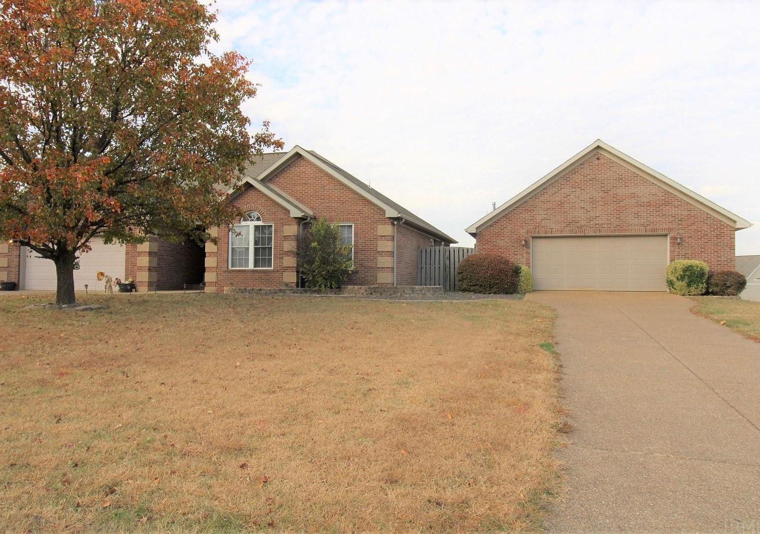 734 W Conwell Dr, Haubstadt, IN 47639 Zillow