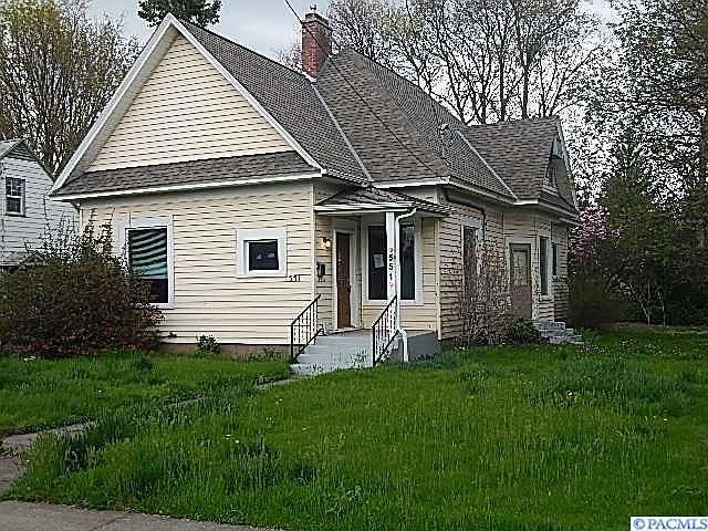 1st image of 551 Pleasant St