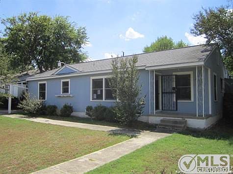 2nd image of 2322 W Magnolia Ave