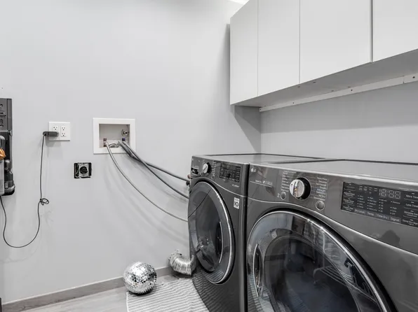 2020 Bleecker Street image 34 of 35