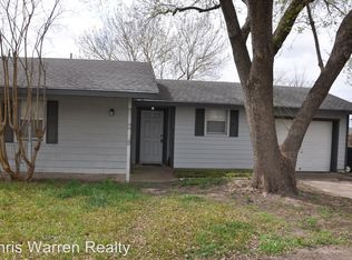 1302 Ray Berglund Blvd APT A, Round Rock, TX 78664