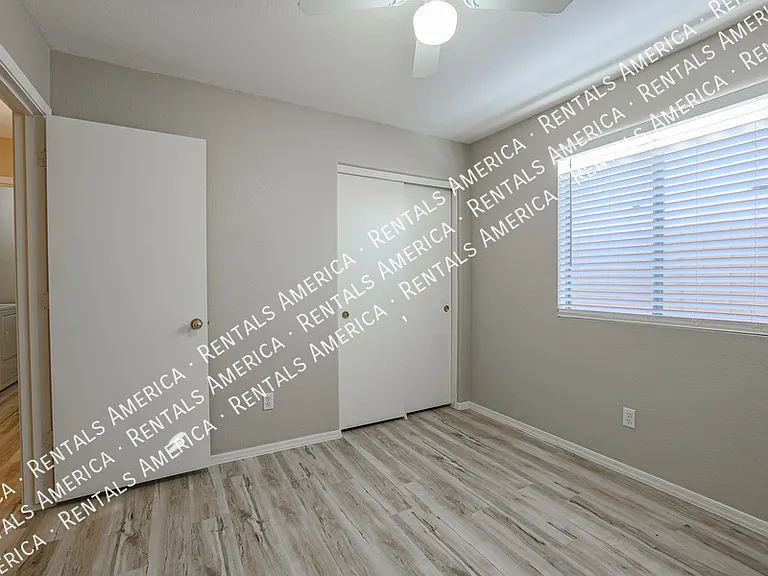 16212 N 162nd Ave — Photo 25