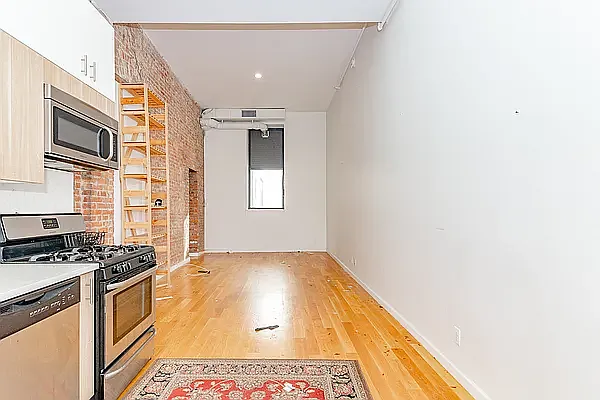 Rented by MySpaceNYC | media 1
