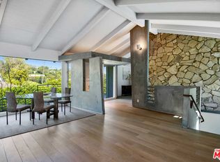 1127 Angelo Dr, Beverly Hills, CA 90210