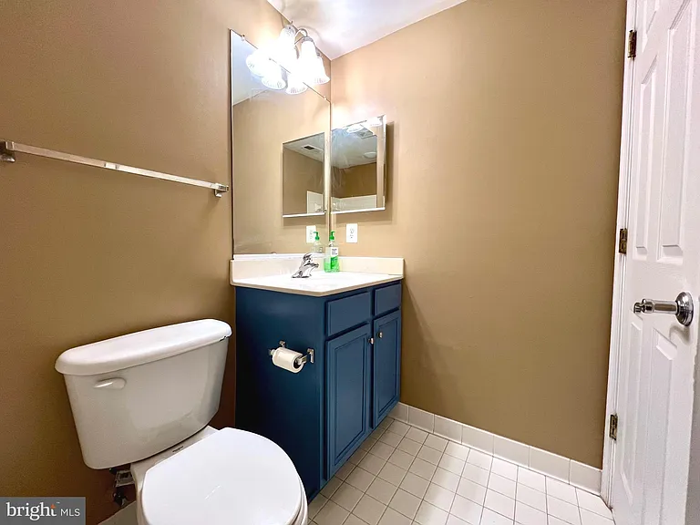 21831 Ladyslipper Sq — Photo 44