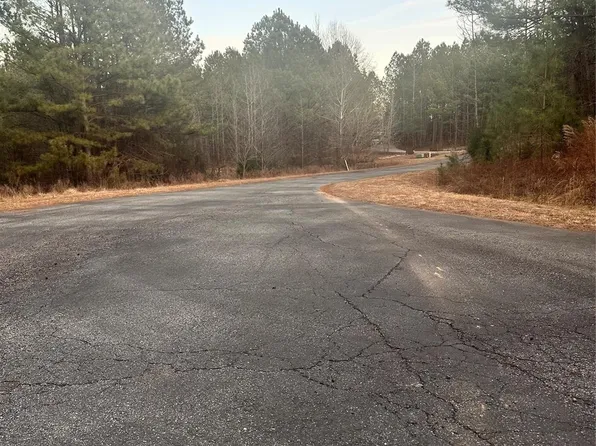 125 Riverview Dr, Shelby, NC 28114