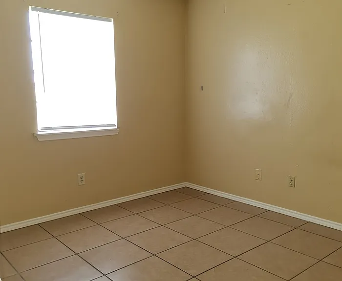 711 Tumbleweed Dr #2 — Photo 8