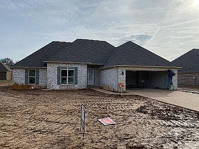 1st image of 46 White Birch Dr