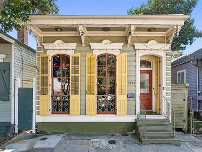 2724 Burgundy St, New Orleans, LA, 70117