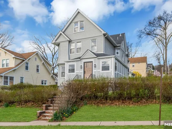 27 Valley Way, West Orange, NJ 07052