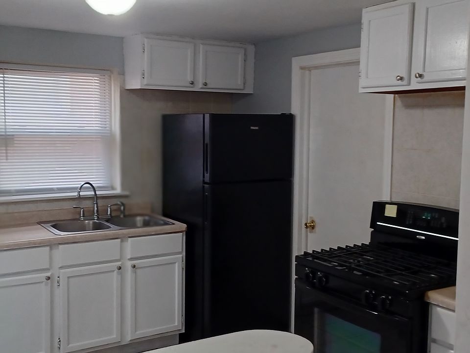 1st image of 14216 S Wallace Ave