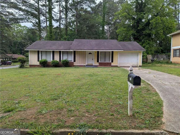 8998 Hurst Ct, Jonesboro, GA 30238