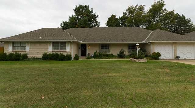 1st image of 4932 NW 31st Ter