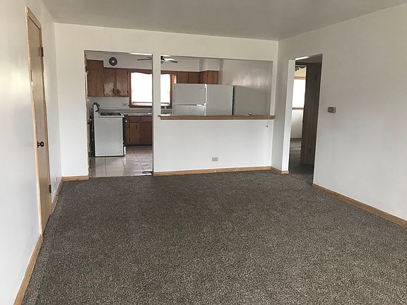 2nd image of 18352 Highland Ave #1N