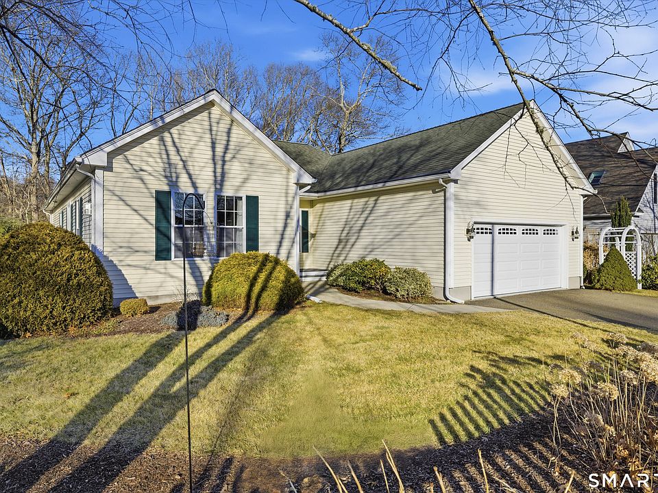 1st image of 76 Ensign Drive