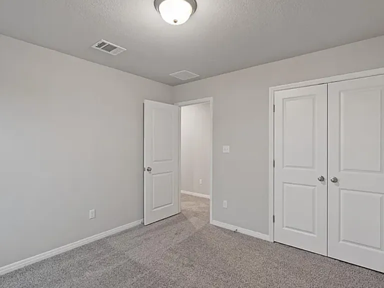 528 Loriner Way — Photo 27