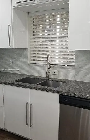 5170 SW 40th Ave #8E — Photo 8