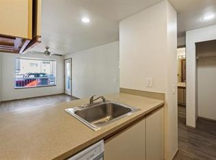 Stone Court Apartments, Seattle, WA 98103