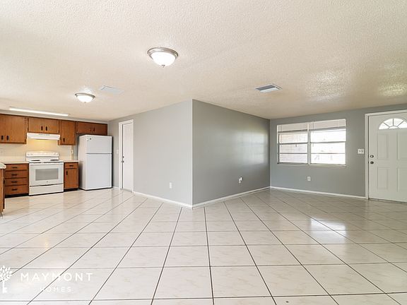 4th image of 3724 Redwood Dr