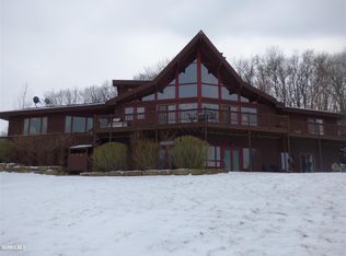 9481 S Derinda Rd, Elizabeth, IL 61028