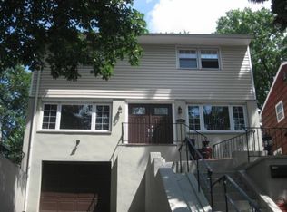 22 Grove St, Belleville, NJ 07109