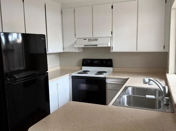 1026 eleanor Avenue, Rohnert Park, CA 94928