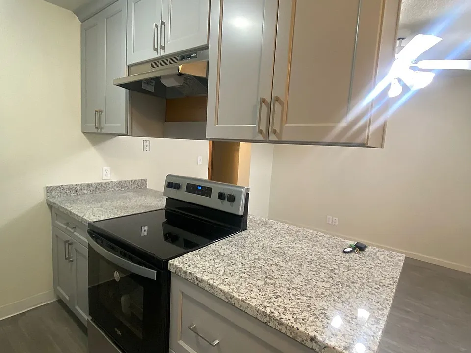 Price Drop 1 Bedroom Apartment $1225.00 2391 Ethan Way #1