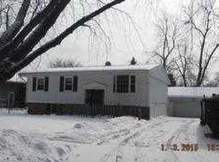 2702 Fairway Dr, Joliet, IL 60435