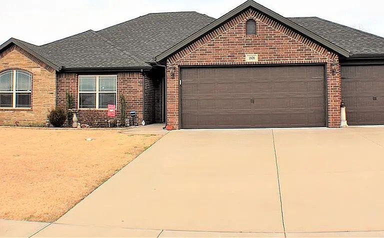 1st image of 1806 SW 18th St