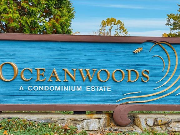 3rd image of 83 Oceanwoods Dr