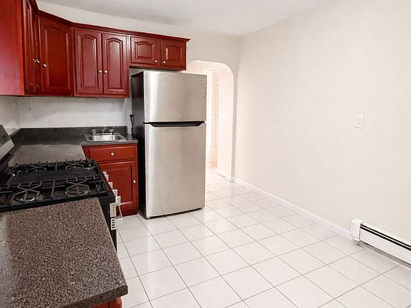 3rd image of 4053 Bruner Ave #1