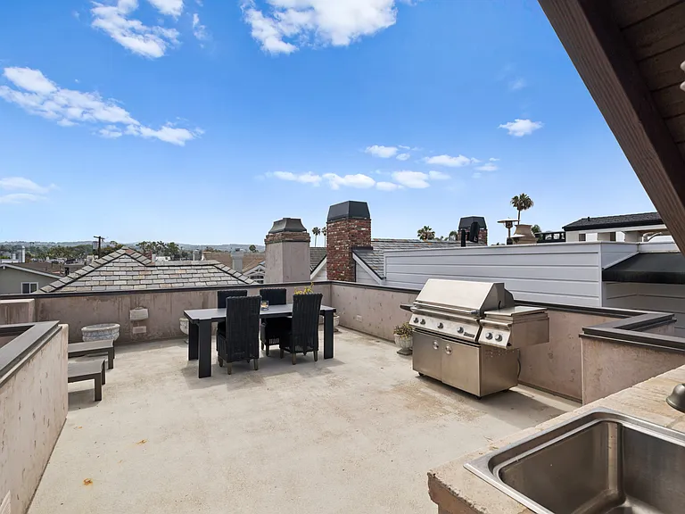 213 Coral Ave — Photo 40