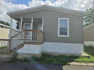 214 Cardinal Ln #214, Madison, WI 53704