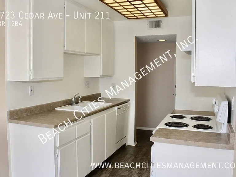 1723 Cedar Ave #211 — Photo 3