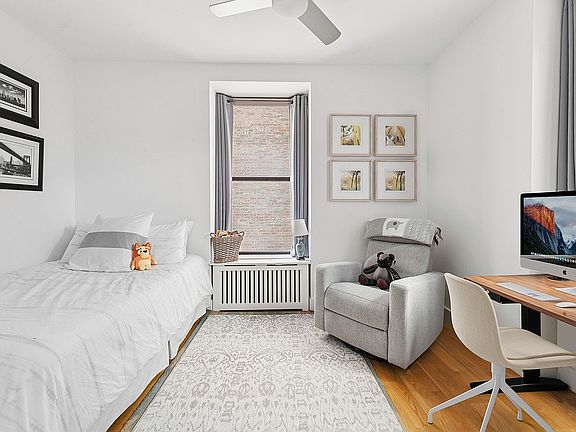 5th image of 299 Riverside Dr APT 2C