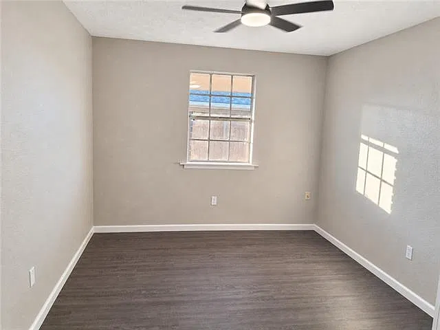 2 bed, 1.0 bath, 1000 sqft, $1,400 — Photo 4